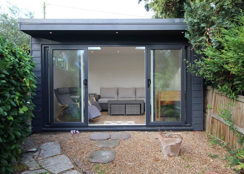Example of a garden office by Timber Rooms